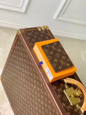 Louis Vuitton LV M29285 Passport Cover Yellow - Default Title - View 3