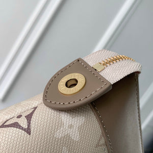 Louis Vuitton LV M29427 Pochette Voyage Souple Sand Beige - Default Title - View 7