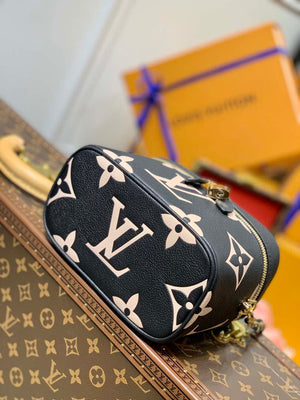Louis Vuitton LV M45780 Nice Mini Vanity Case Monogram canvas Black Cream - Default Title - View 4