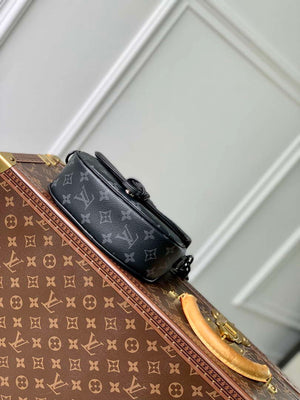 Louis Vuitton LV M47060 Montsouris Messenger PM Monogram Eclipse Canvas - Default Title - View 4