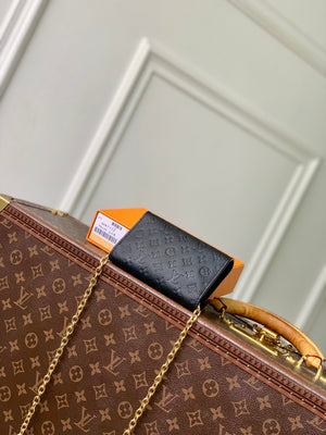 Louis Vuitton LV M4717Z Pouch Metis Belt Bag Black - Default Title - View 2