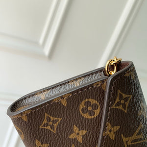 Louis Vuitton LV M4869Z Pouch Metis Belt Bag - Default Title - View 6