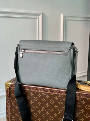 Louis Vuitton M30851 District PM Taiga infini Gray - Default Title - View 2