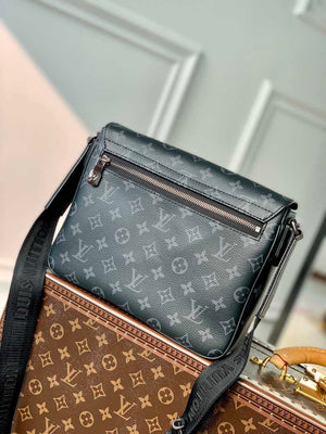 Louis Vuitton M46255 District PM Monogram Eclipse Bag - Default Title - View 3