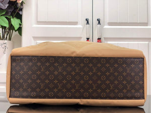 Louis Vuitton M59007 LV M59005 Onthego GM Bag Beige - Default Title - View 4