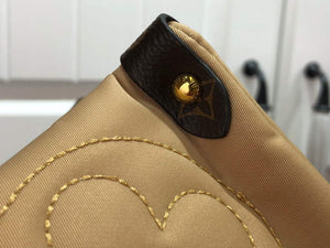 Louis Vuitton M59007 LV M59005 Onthego GM Bag Beige - Default Title - View 5