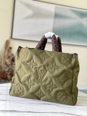 Louis Vuitton M59007 LV M59005 Onthego GM Bag Green - Default Title - View 1