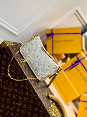 Louis Vuitton M81066 LV Easy Pouch ON Strap Monogram Bag - Default Title - View 2