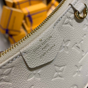 Louis Vuitton M81066 LV Easy Pouch ON Strap Monogram Bag - Default Title - View 3