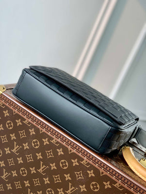 Louis Vuitton N42711 District PM Damier Black - Default Title - View 3