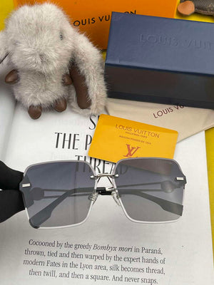 Louis Vuitton New Fashion Sunglasses L22277 - Default Title - View 1