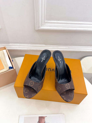 Louis Vuitton Stellar Mule Fashion Sandals L66388 - US 4=Euro 35 - View 2
