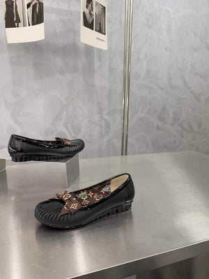 LV 1A65IZ Louis Vuitton Women's shoes loafers L68278 - 35 - View 2