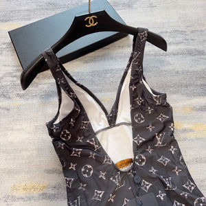 LV 1A9X2H Louis Vuitton Women's Fashion One-Piece Swimsuit L65397 - S - View 4