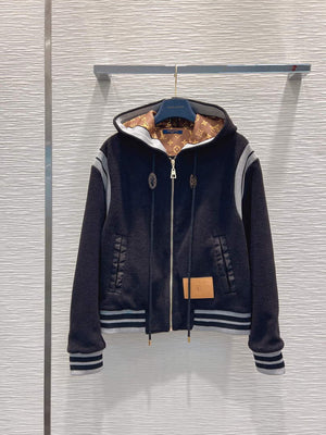 LV 1AAAWD Louis Vuitton Women's Fashion Clothing Jacket L55731 - S - View 2