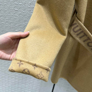 LV 1AA8SY Louis Vuitton Women's Fashion Clothing Wrap Coat L55724 - S - View 3