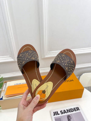 LV 1AAZYN Louis Vuitton Lock It Flat Mules L99037 - 35 - View 4