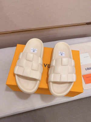 LV 1AAR9W Louis Vuitton Waterfront Mules L99044 - 35 - View 1