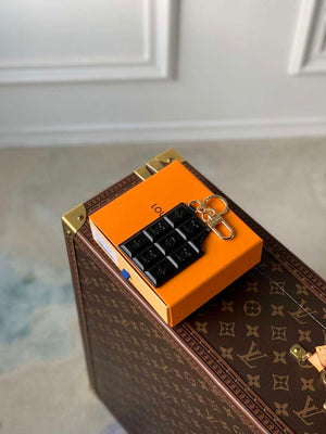 LV M01478 Louis Vuitton LV Chocolate Bar Figurine Key Holder and Bag Charm Black Leather - Default Title - View 3