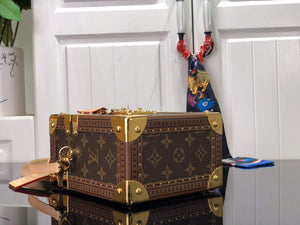 LV M10077 Louis Vuitton Camera Box - Default Title - View 4