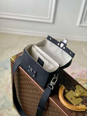 LV M11516 Louis Vuitton Soul Trunk Bag Black - Default Title - View 9