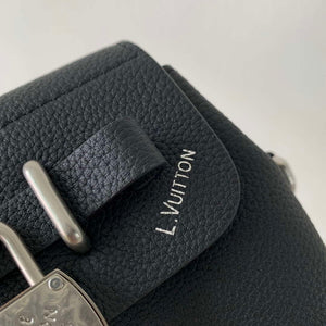 LV M11637 Louis Vuitton Steamer 15 Compact City Bag Black - Default Title - View 6