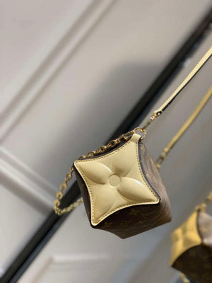 LV M11672 Louis Vuitton Bloom Pouch Bag Banana Yellow - Default Title - View 2
