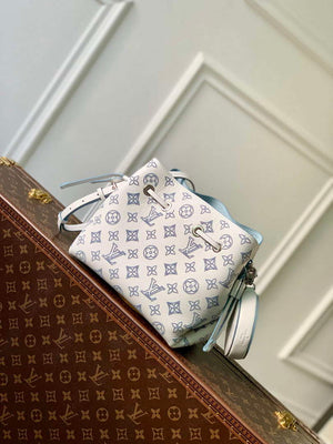 LV M11736 Louis Vuitton Bella Bucket Bag White/Blue - Default Title - View 3