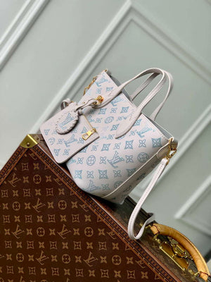LV M12088 Louis Vuitton Blossom PM Mahina Leather Bag Brume Gray - Default Title - View 2