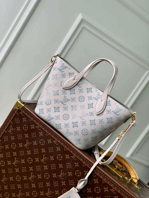 LV M12088 Louis Vuitton Blossom PM Mahina Leather Bag Brume Gray - Default Title - View 3