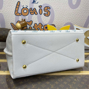 LV M12093 Louis Vuitton Carmel Handbag Brume Gray - Default Title - View 4