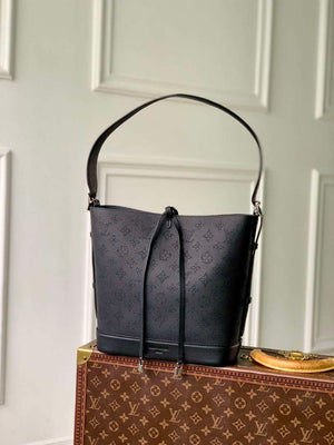 LV M12139 Louis Vuitton Flore Handbag Black - Default Title - View 1