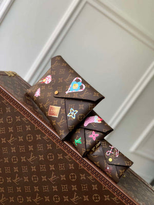 LV M12203 Louis Vuitton Kirigami Pochette Monogram / Candy Red - Default Title - View 2