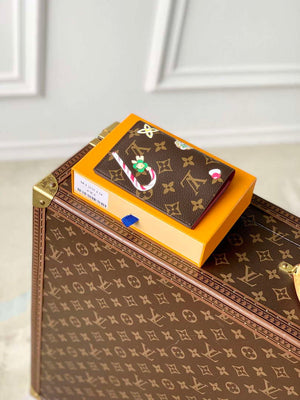 LV M12219 Louis Vuitton Passport Cover Candy Red - Default Title - View 3