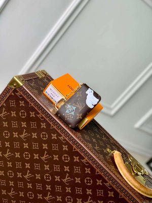 LV M12229 Louis Vuitton Key Pouch - Default Title - View 3