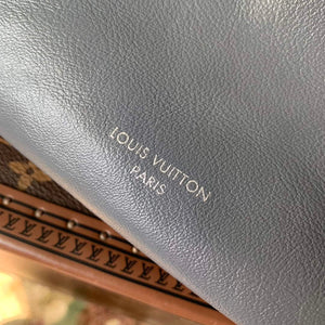 LV M12579 Louis Vuitton CarryAll Cargo PM Bag Trianon Gray - Default Title - View 5