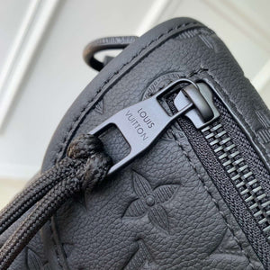 LV M12636 Louis Vuitton M14794 Pulse Wearable Wallet Black - Default Title - View 5