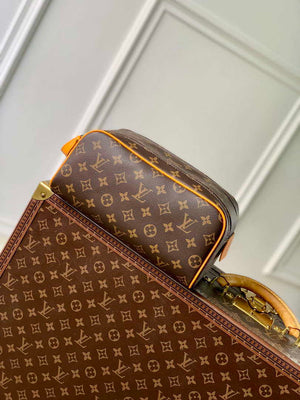 LV M12641 Louis Vuitton Locker Dopp Kit Taurillon Monogram Yellow - Default Title - View 1