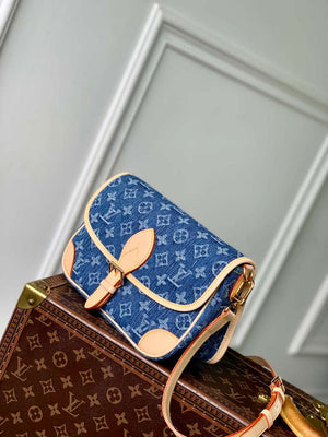 LV M13070 Louis Vuitton Diane Handbag Denim Blue - Default Title - View 2