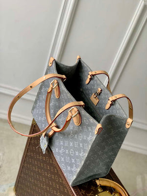 LV M13189 Louis Vuitton OnTheGo MM Bag Washed Gray - Default Title - View 9