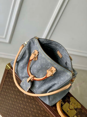 LV M13344 Louis Vuitton Speedy Soft 30 Bag Washed Gray - Default Title - View 9