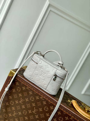 LV M13593 Louis Vuitton Vanity Chain Pouch Bag Brume Gray - Default Title - View 3