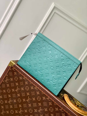 LV M13666 Louis Vuitton Pochette Voyage MM Bag new Green - Default Title - View 1