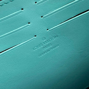 LV M13666 Louis Vuitton Pochette Voyage MM Bag new Green - Default Title - View 8