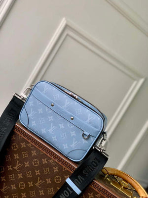 LV M14073 Louis Vuitton M31069 Alpha Messenger Bag Sky Blue - Default Title - View 1