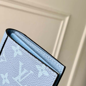 LV M14358 Louis Vuitton Passport Cover Taigarama Blue - Default Title - View 4