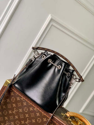 LV M14377 Louis Vuitton No Way Vibe Handbag Black - Default Title - View 3