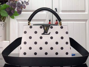 LV M20373 Louis Vuitton Capucines BB Handbag - Default Title - View 1