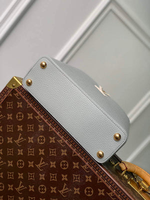 LV M21296 Louis Vuitton Capucines BB Handbag Steeple Gray / Greige - Default Title - View 4