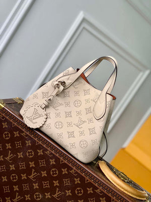 LV M21909 Louis Vuitton Blossom PM Mahina Tote Bag Beige - Default Title - View 1